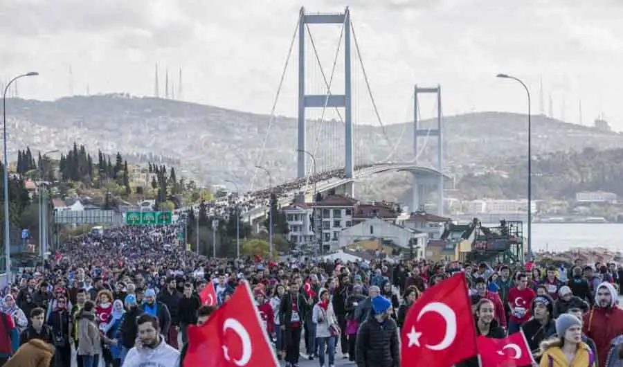 Thousands participate in Istanbul’s Cross-Continental Marathon