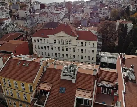 Tom Tom Gardens - Historic Renovated Homes in Istanbul’s Consulate Row 