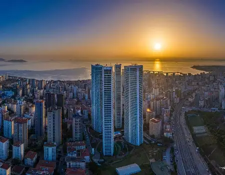 Four Winds - Four Towers Family Residences with Seaview in Kadikoy 