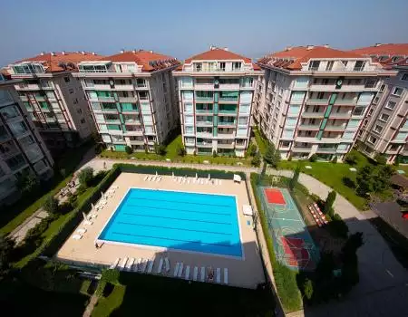 Apartments with Sea and Lake View - Hilal Konaklari