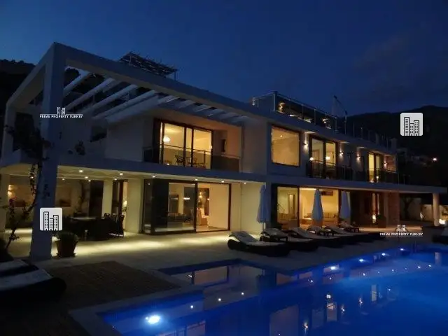 Deluxe Villa with amazing Sea Views  3
