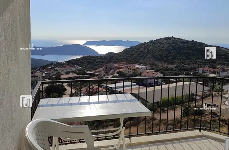 Bargain Hunter’s Dream Apartment with Sea Views in Kas Town  4