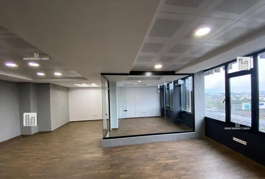 5 Floor Office Complex in Istanbul’s Major Financial District  3