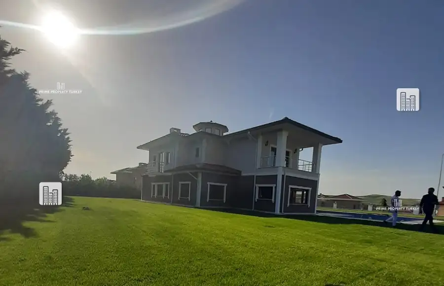 Brand New Duplex Villa in Massive Land with Pool in Buyukcekmece 3