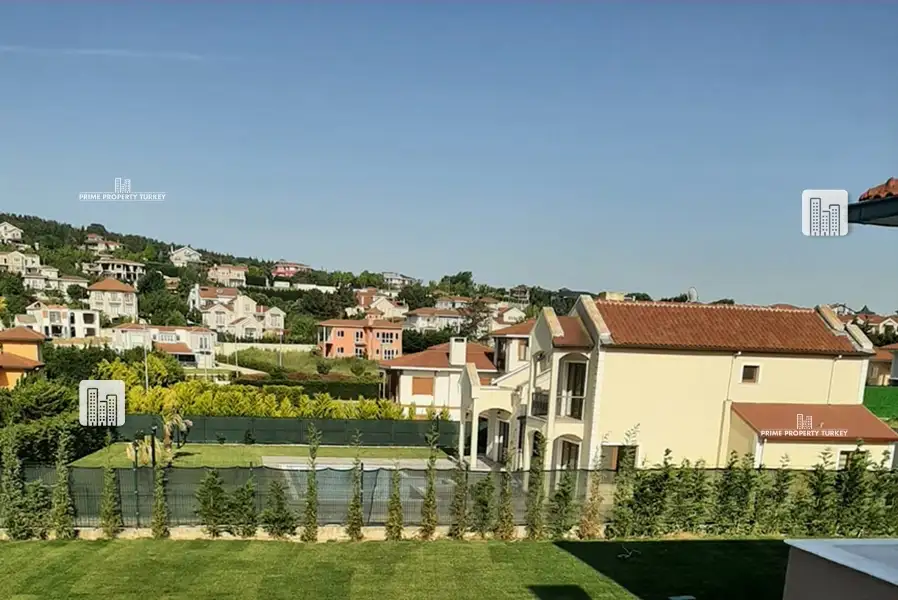 Brand New Duplex Villa in Massive Land with Pool in Buyukcekmece 6