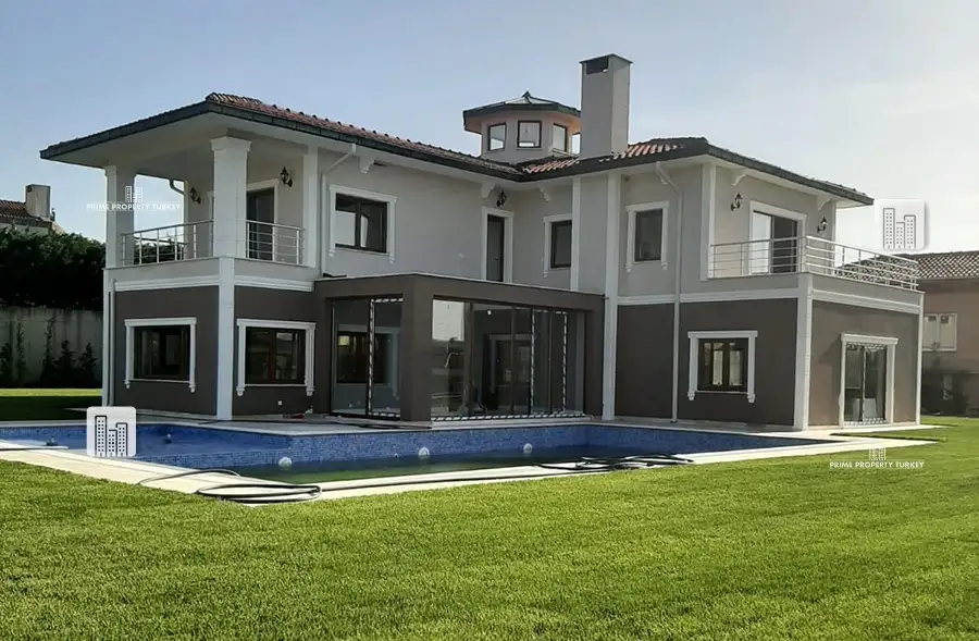 Brand New Duplex Villa in Massive Land with Pool in Buyukcekmece 1