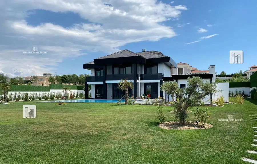Fully Furnished Family Villa in Buyukcekmece 9
