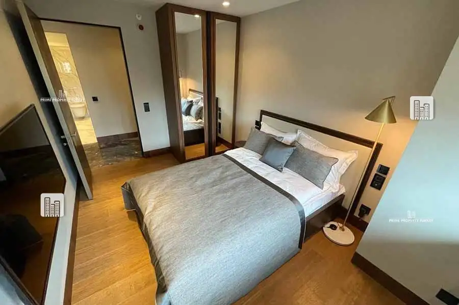 Ritz Carlton Residence - 5-Star Luxury Apartments  8