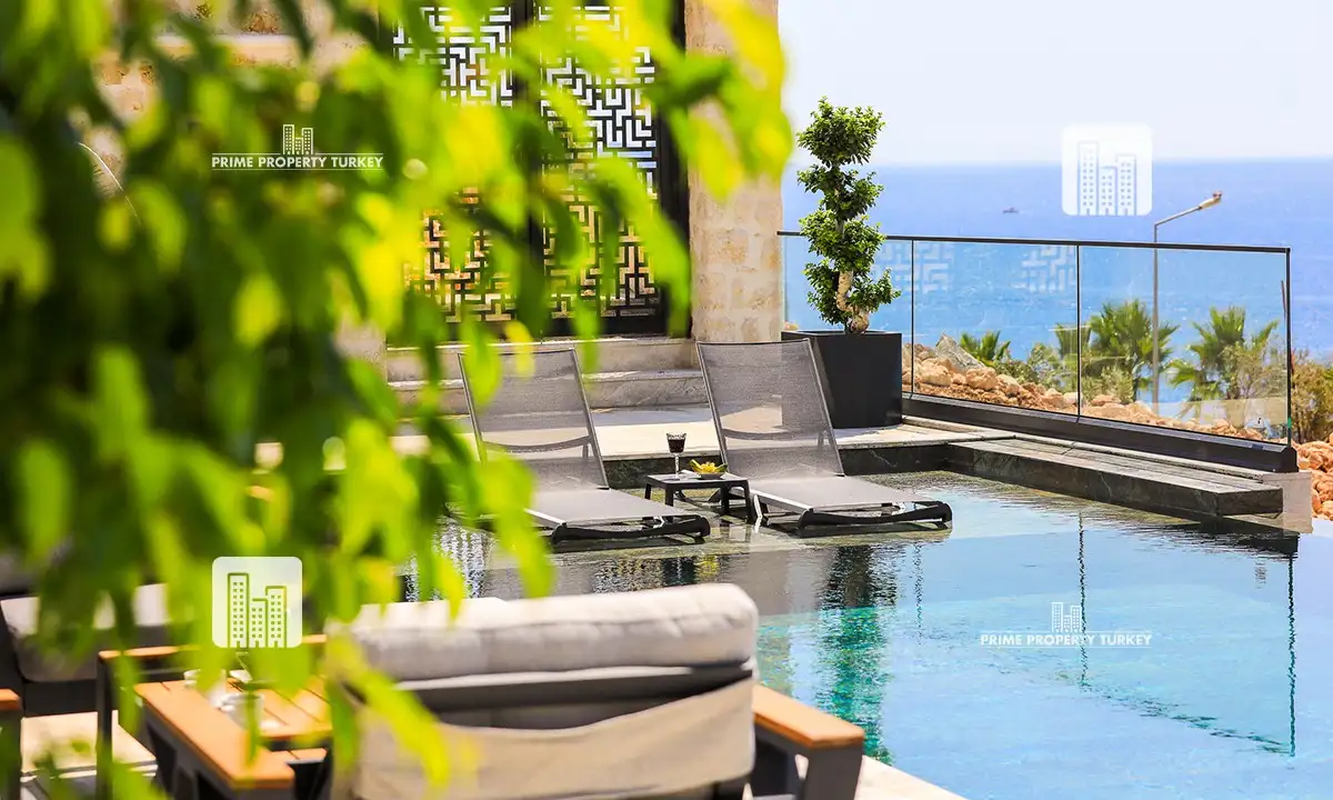 Modern Luxury Villa with Pool and Hamam  4