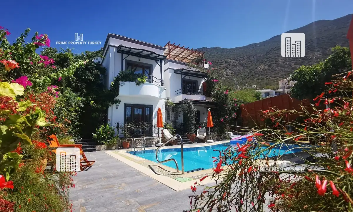 Warm and Relaxing Villa in Kalkan for Sale  3