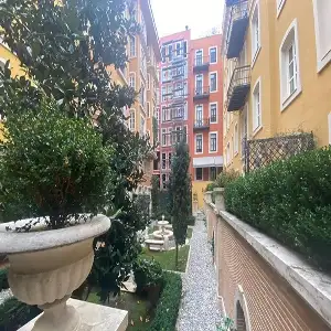 Tom Tom Gardens - Historic Renovated Homes in Istanbul’s Consulate Row  6