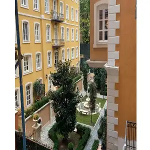 Tom Tom Gardens - Historic Renovated Homes in Istanbul’s Consulate Row  7