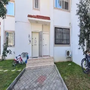 Bargain Priced Calis Garden Apartment with Shared Pool  1