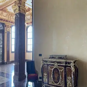 Mansion with decorations covered in 24-Carat Gold in Emirgan 38