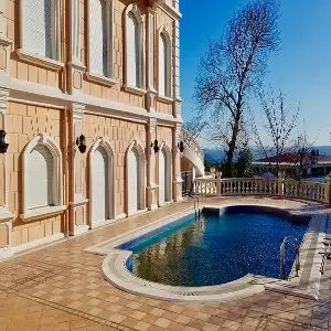 Mansion with decorations covered in 24-Carat Gold in Emirgan 6