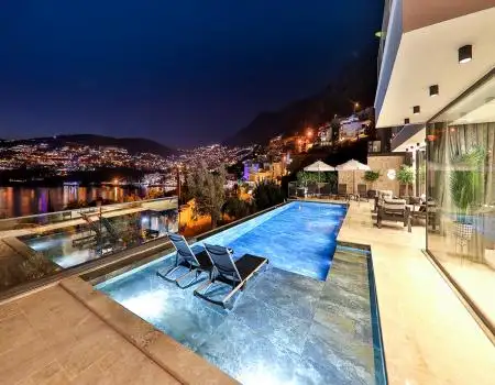 Modern Luxury Villa with Pool and Hamam  5