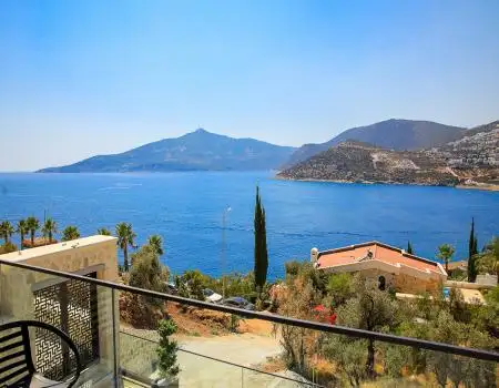 Modern Luxury Villa with Pool For Sale in Fethiye 3