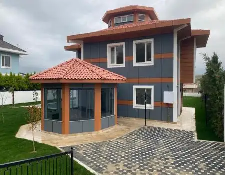 Modern Villa with Enclosed Gazebo  11